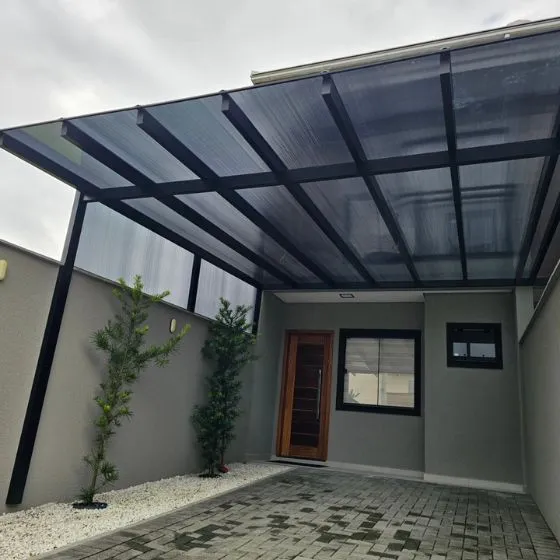 Pergolado Fixo de Ferro em Cerquilho SP — Cobertura com estrutura metálica reforçada